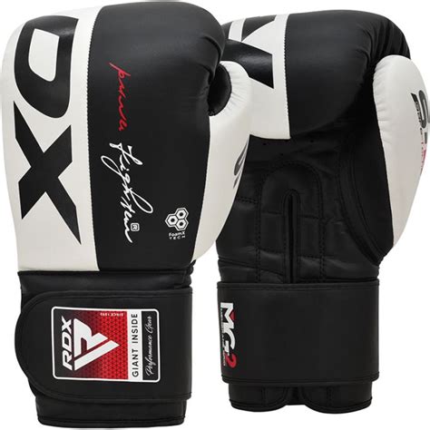 metal boxe gloves|rdx boxing gloves vs everlast.